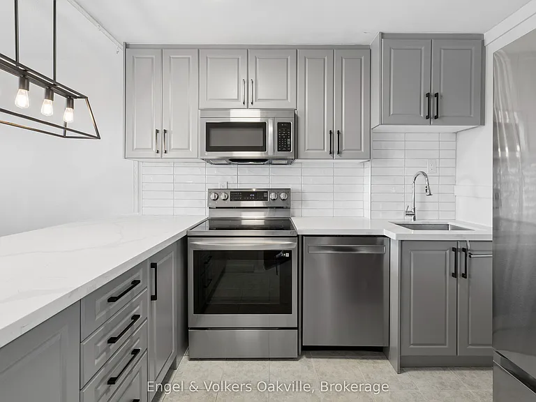 1055 Dundas St E #184 — Photo 12