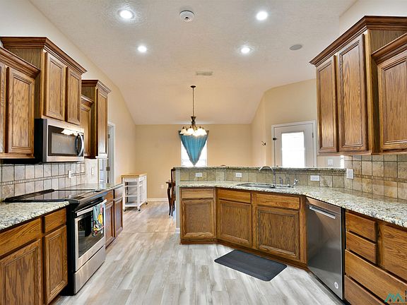 5th image of 1712 Tiffani Ln