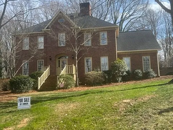 924 Ashley Glen Dr, Winston Salem, NC 27104