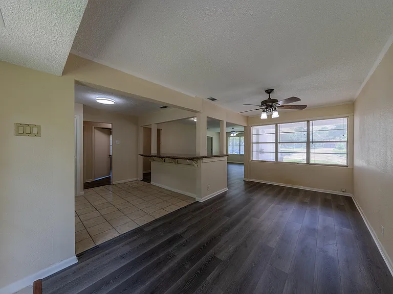 4710 Glenmont St — Photo 11