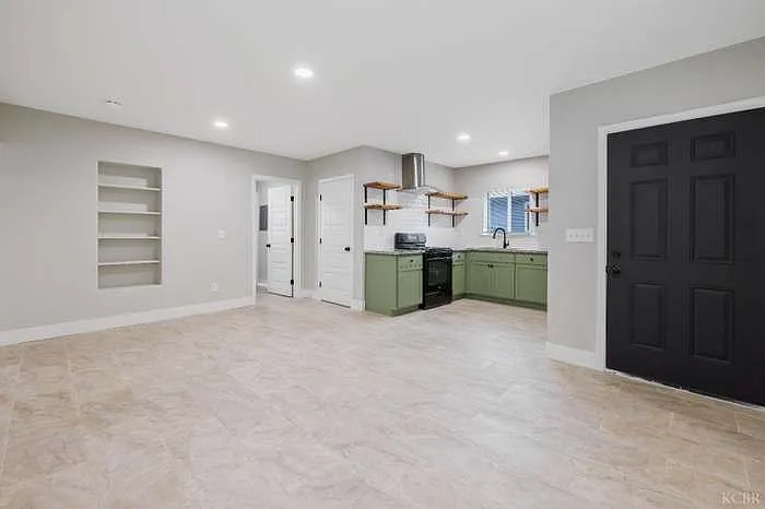 1240 Martin Ave #A — Photo 11