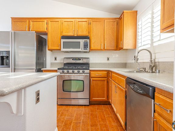 3rd image of 2314 Jillian Dr