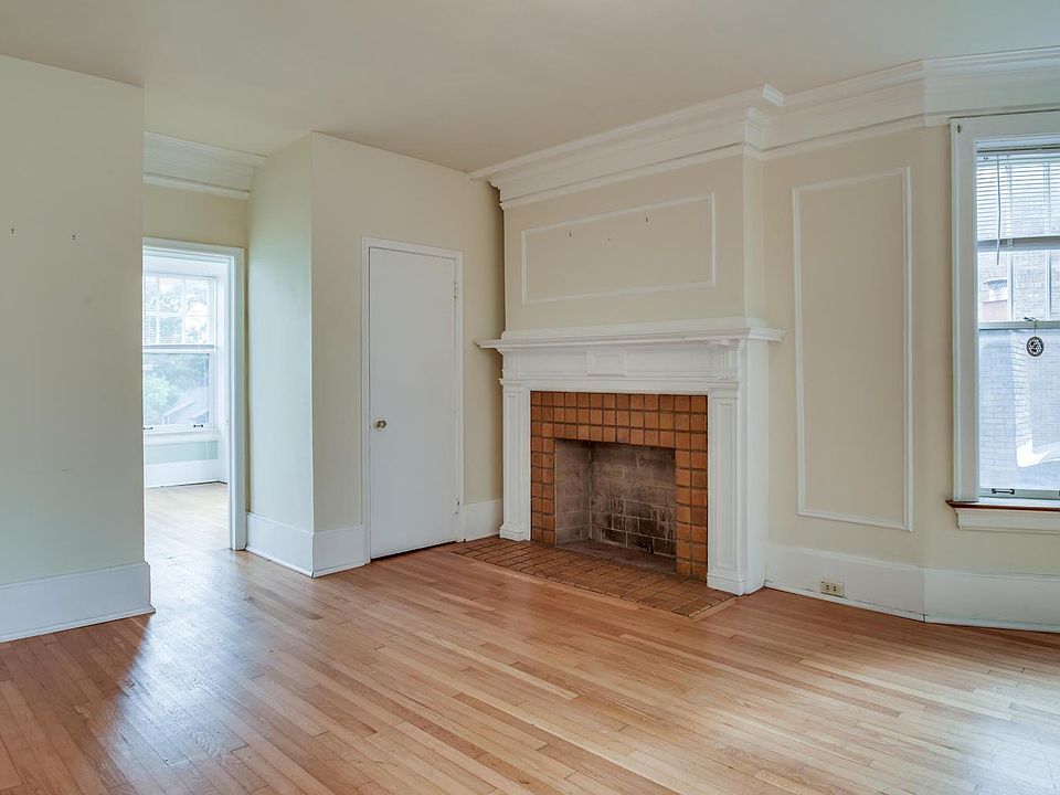 1st image of 1121 Van Dyke St
