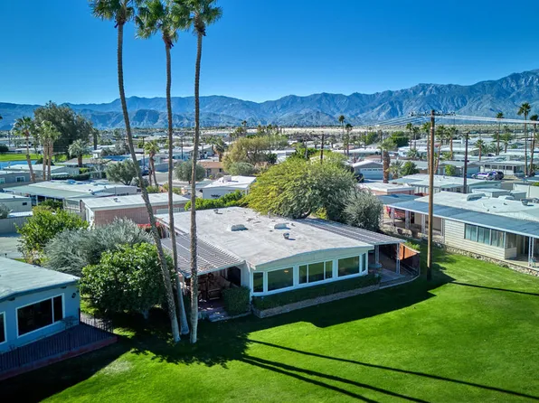 32886 Saint Andrews Dr, Thousand Palms, CA 92276