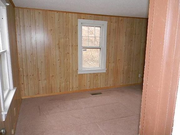 4th image of 6460 Wolf Creek Pike