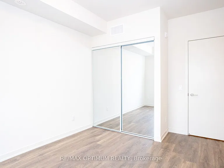 58 Sky Harbour Dr #405 — Photo 9