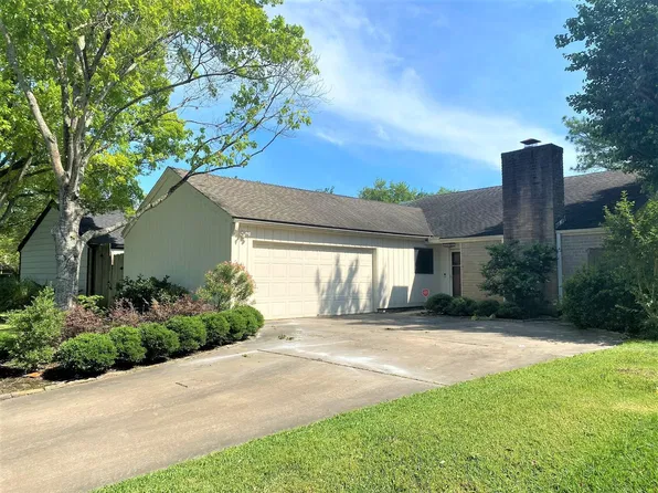 11807 Poplar Creek Dr, Houston, TX 77077