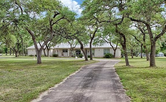 5th image of 1765 E Creek Dr