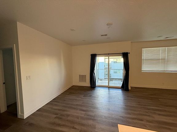 2nd image of 5801 S Garnet Dr #4-304