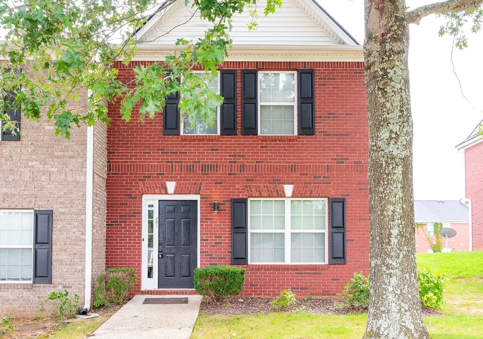 7712 Autry Cir — Photo 1