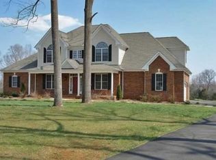 3086 Old Farm Rd, Lynchburg, VA 24503