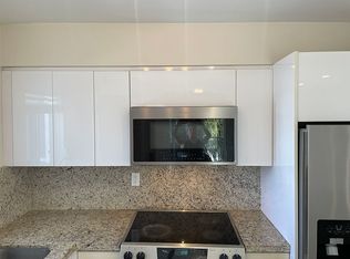 3101 SW 27th Ave APT 301, Miami, FL 33133