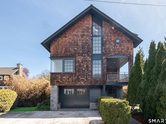4th image of 61 Hartford Avenue