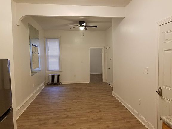 5th image of 3828 N Park Ave