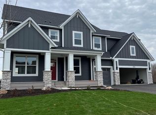 3822 Vista View Dr, Chaska, MN 55318