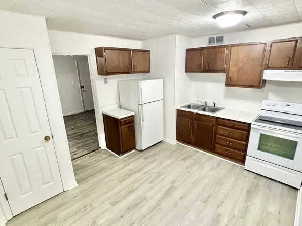 1644 W Adams St #3, Springfield, IL 62704