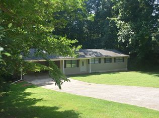 3890 Erica Cir, Douglasville, GA 30135