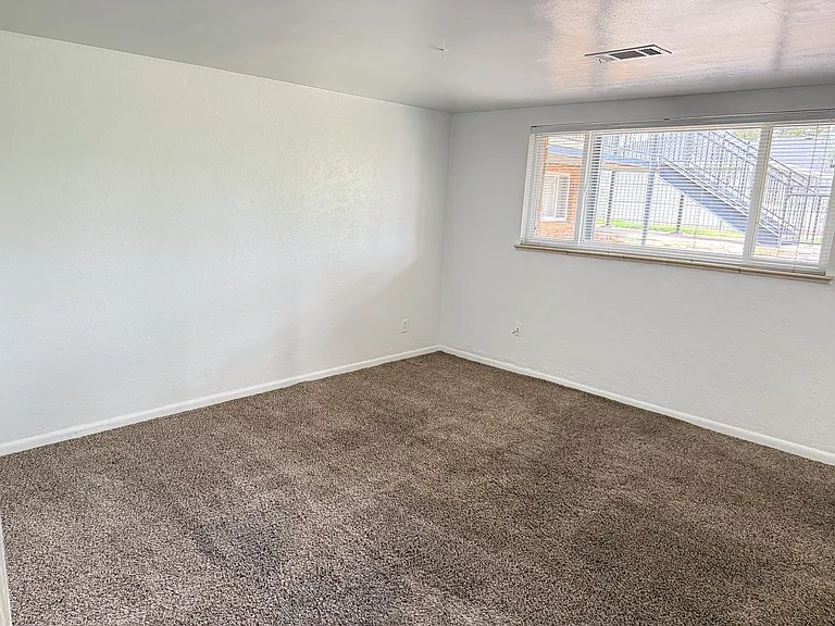 979 Upham Ct — Photo 8