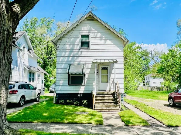 708 Elizabeth St, Kalamazoo, MI 49007