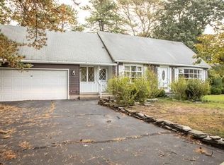 36 Dale St, South Hadley, MA 01075