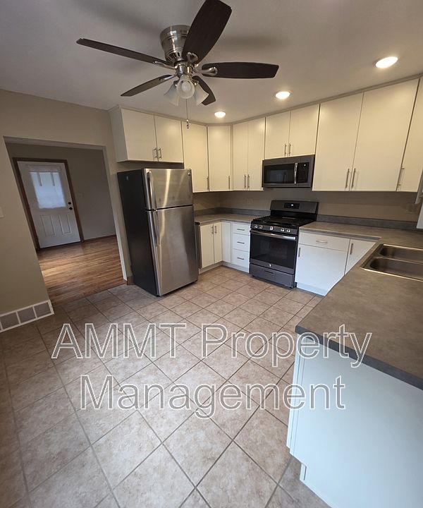 1st image of 1065 3rd St