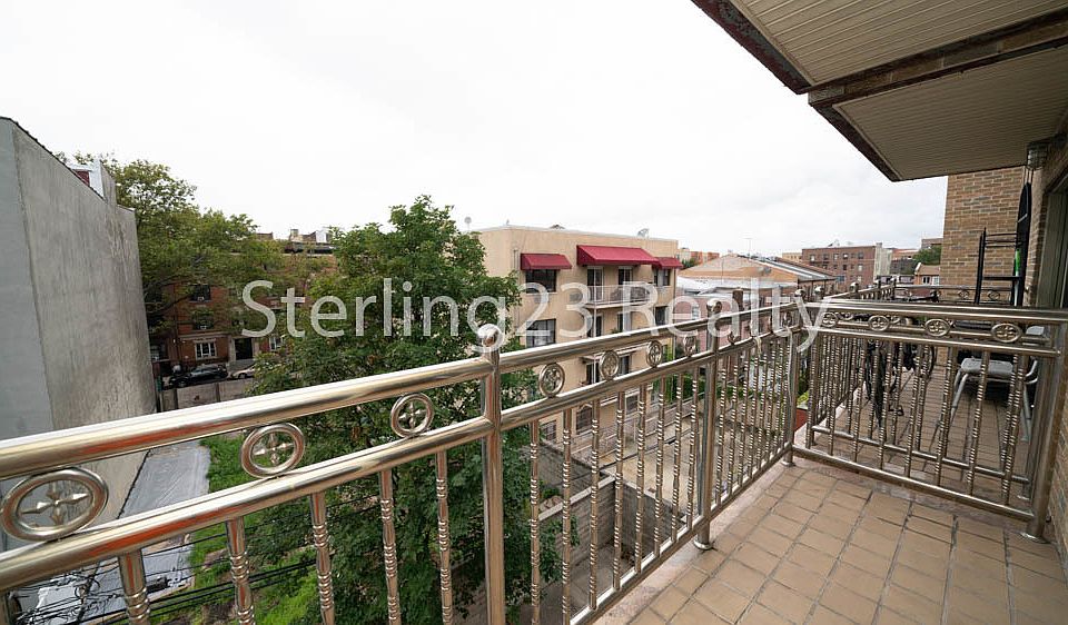 1st image of 31-32 31st St #3FA
