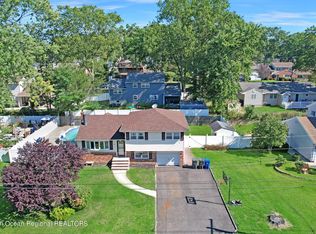 78 Shady Nook Dr, Toms River, NJ