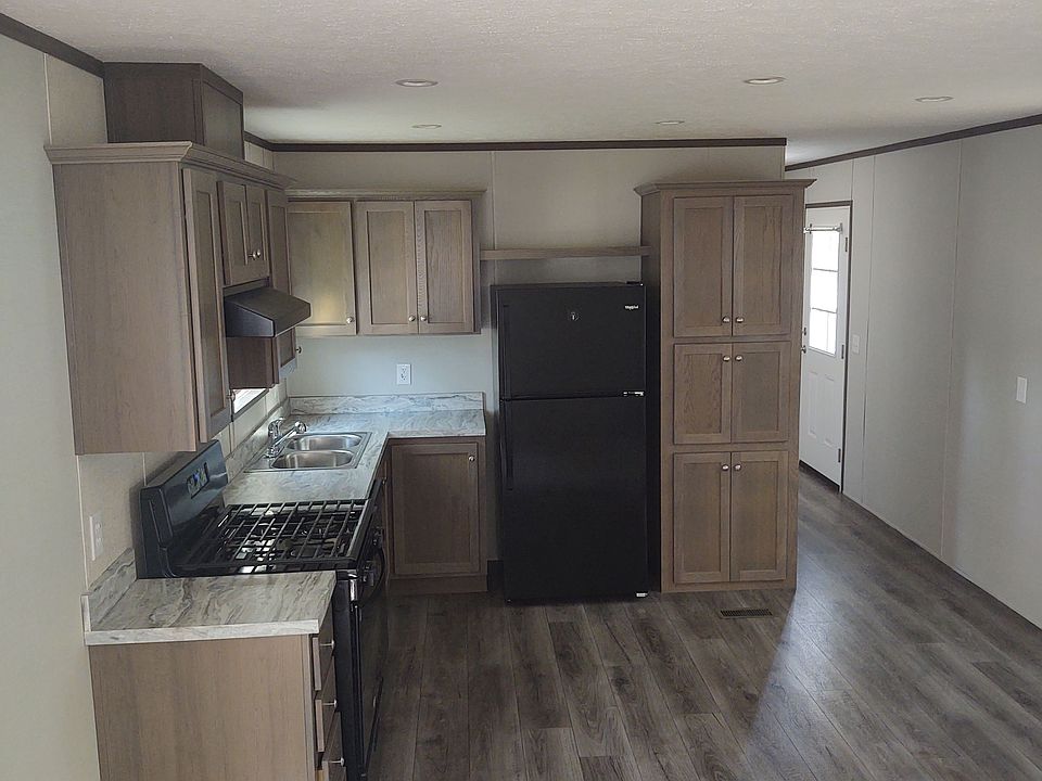 1st image of 871 S Main St #1a3