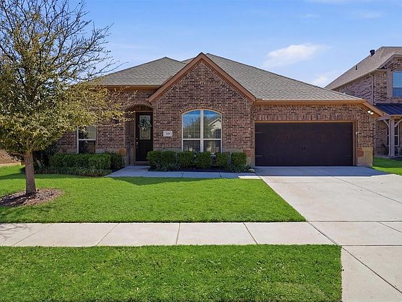2nd image of 209 Spruce Valley Dr