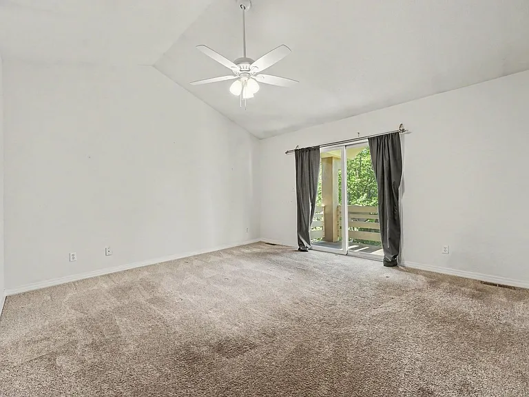 4594 E Kentucky Pl — Photo 11