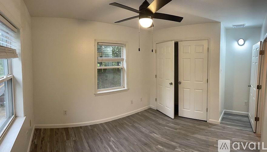 1st image of 703 Alabama St #705-1/2