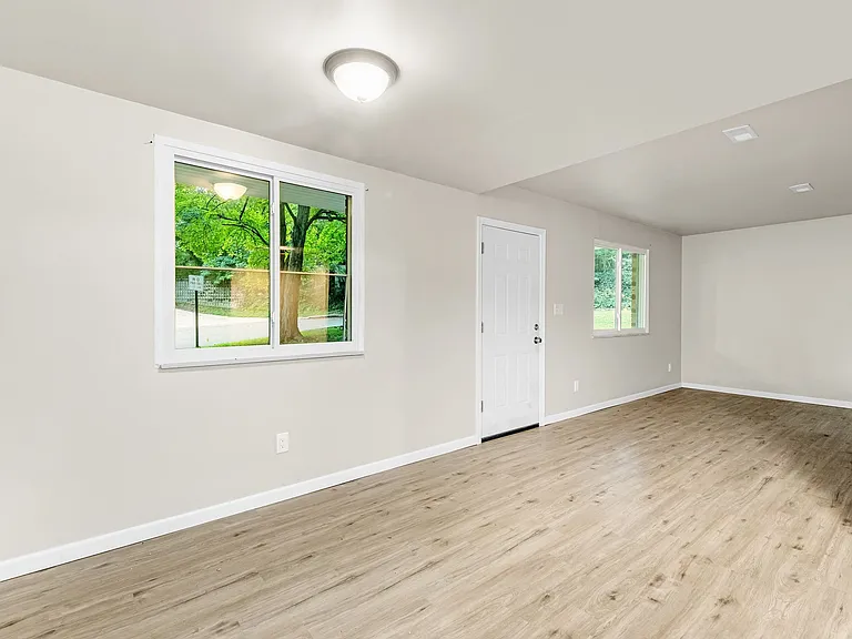 167 Seiberling St #1 — Photo 6