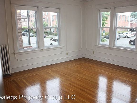 4th image of 111 Medway St APT 12A