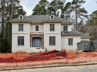 4801 Rampart St, Raleigh, NC 27609