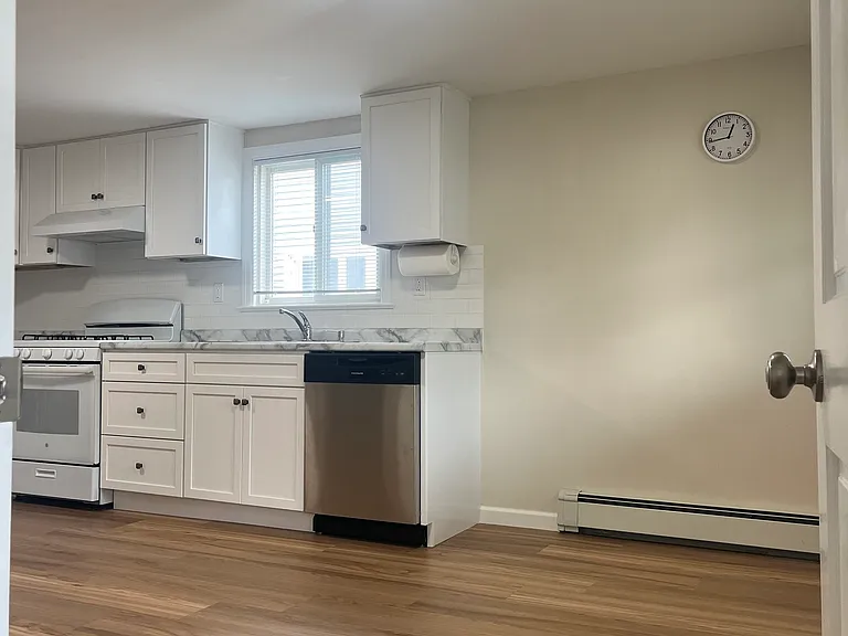 45 Wilton Ave #1 — Photo 2