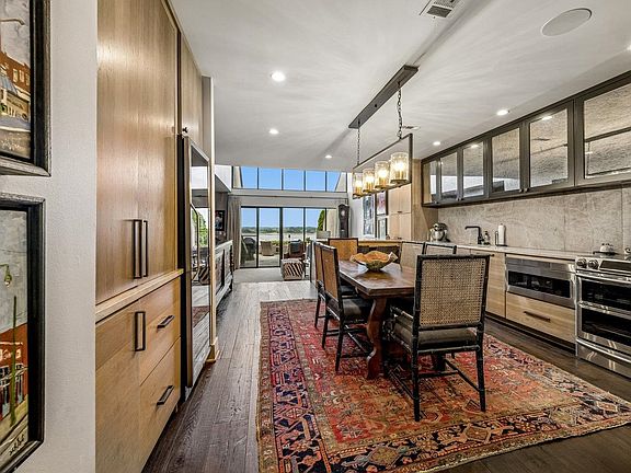 3rd image of 367 Riverbluff Pl #367