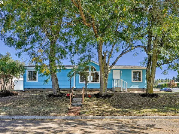 8559 S Park Ct, Canby, OR 97013