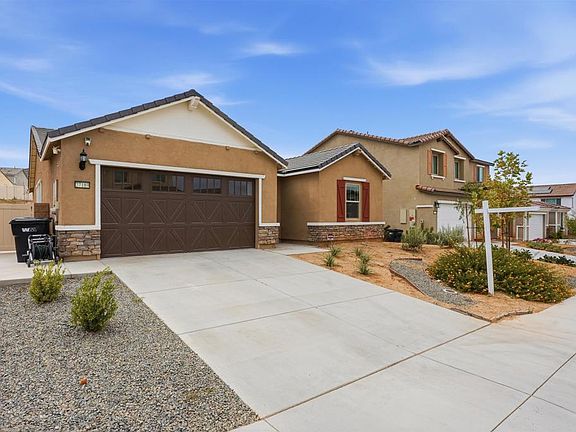 2nd image of 27189 Felsic Dr
