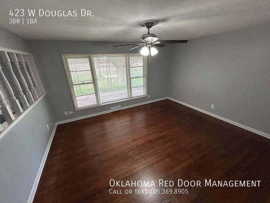 3 bed, 1014 sqft, $1,100 — Photo 2