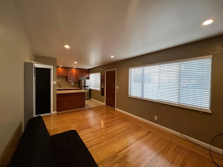 2310 Roosevelt Ave #1 — Photo 3