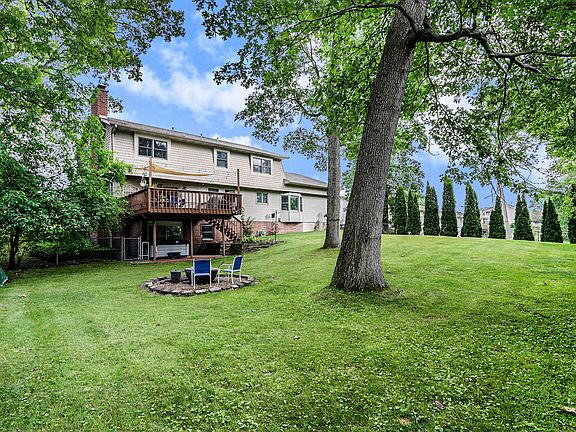 3rd image of 6460 Ormada Dr