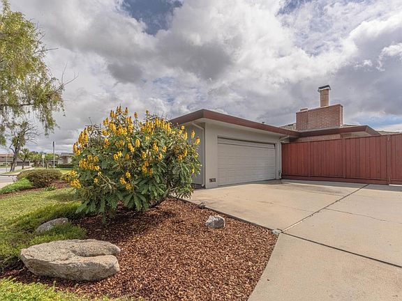3rd image of 632 San Tomas Way
