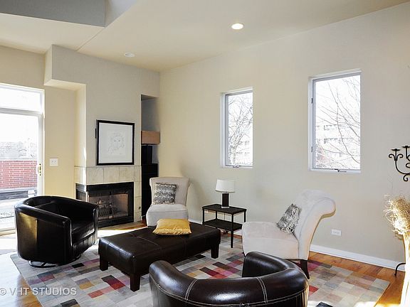 2nd image of 6050 N Avondale Ave #2B