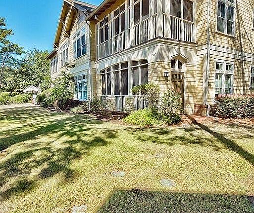 Rear view - enclosed veranda