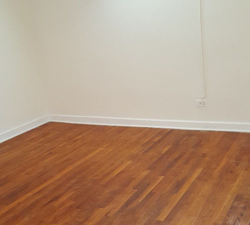 1st image of 14219 Barclay Ave APT 2E