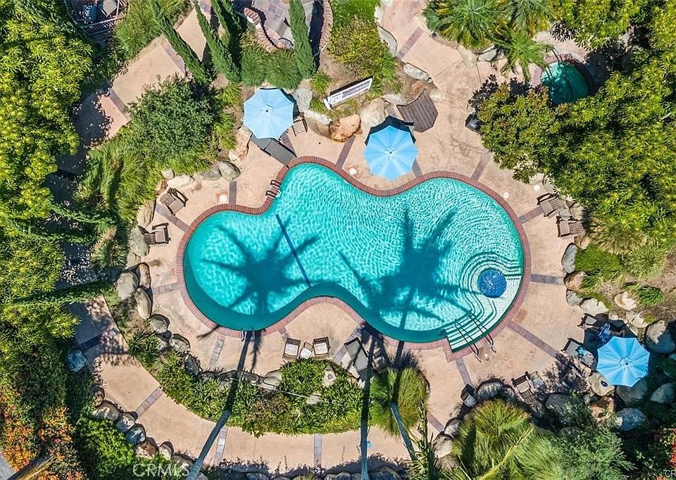 1st image of 1364 Park Plaza Dr