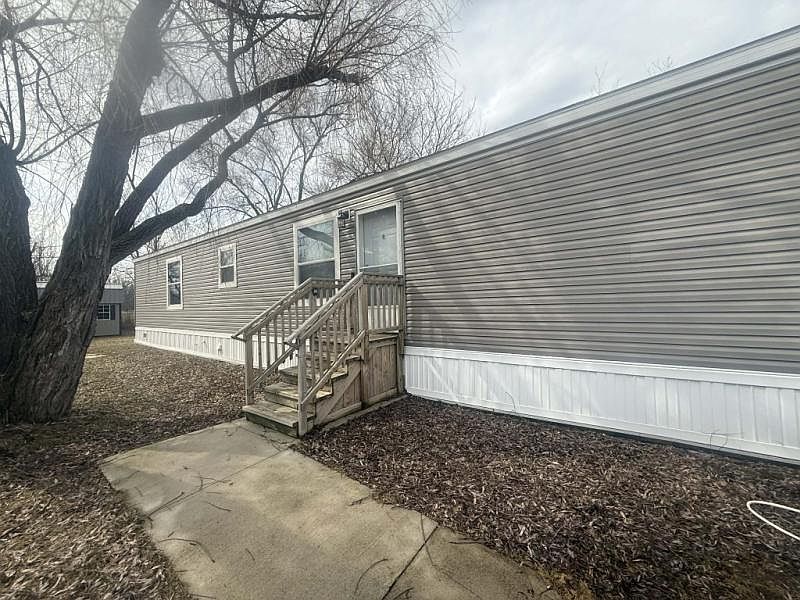 1st image of 1714 Farm Ln