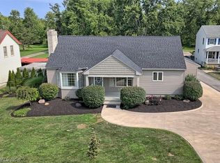 32618 Detroit Rd, Avon, OH 44011