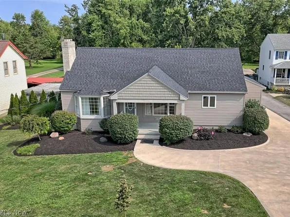 32618 Detroit Rd, Avon, OH 44011