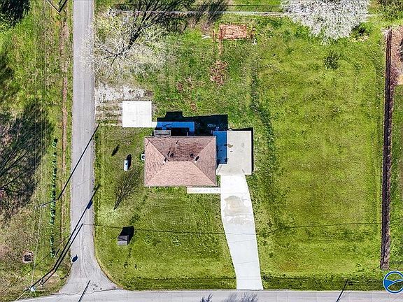 3rd image of 853 Charley Patterson Rd